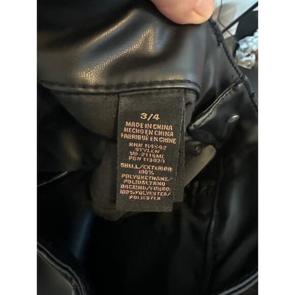 Dollhouse Jeans Women's Size 4 Black Vegan Leather Flare High Rise Pants New - Picture 4 of 4